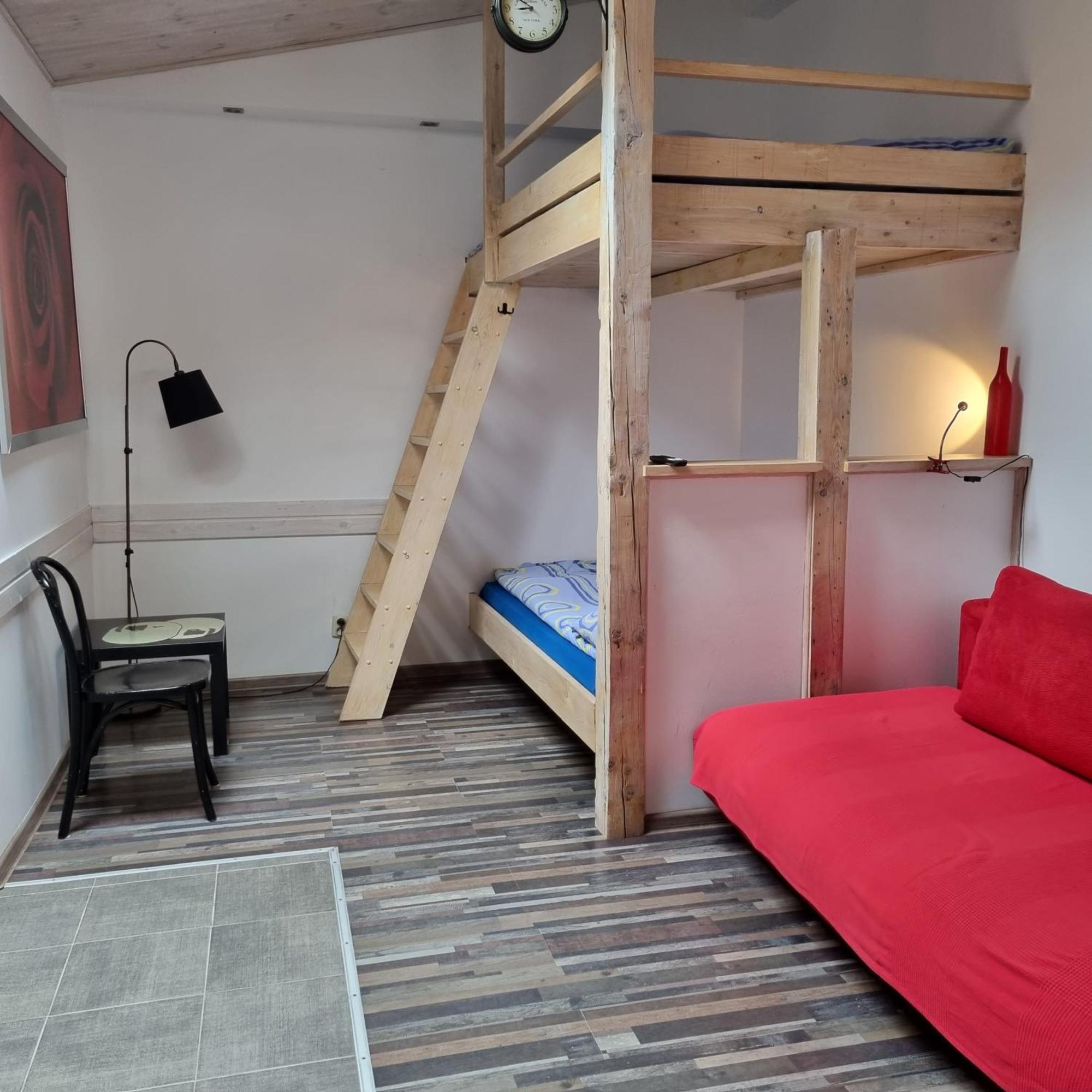Pokoje I Apartamenty Przy Sosnowej Поддомбе Экстерьер фото